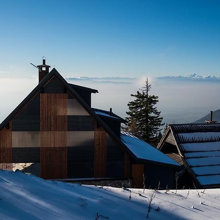 Apartments Zvoh, Krvavec, Ski-In, Ski-Out Cerklje na Gorenjskem Exteriör bild