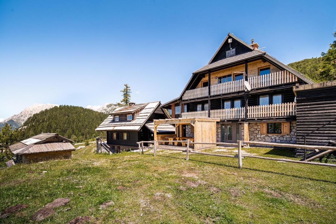 Apartments Zvoh, Krvavec, Ski-In, Ski-Out Cerklje na Gorenjskem Exteriör bild