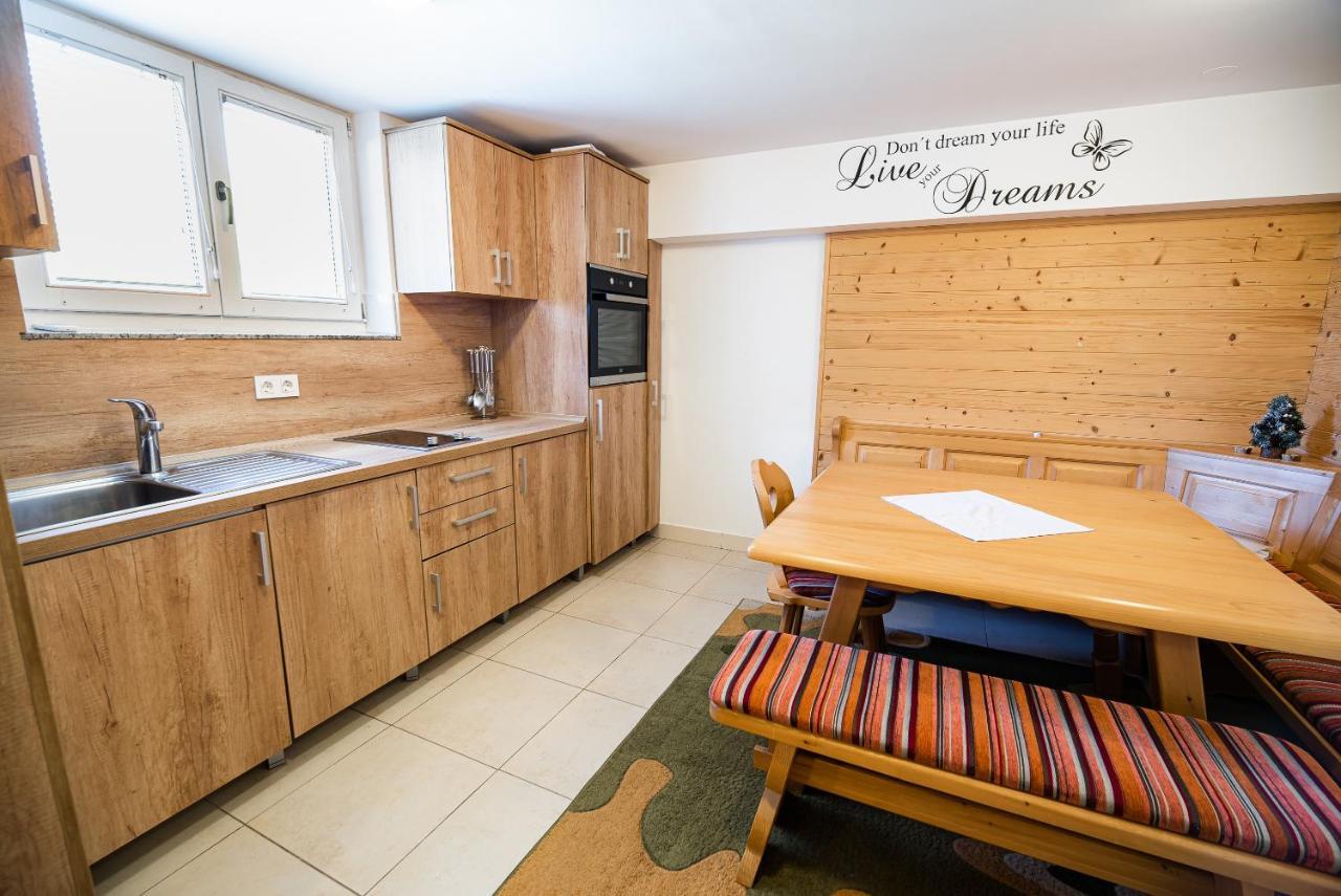 Apartments Zvoh, Krvavec, Ski-In, Ski-Out Cerklje na Gorenjskem Exteriör bild