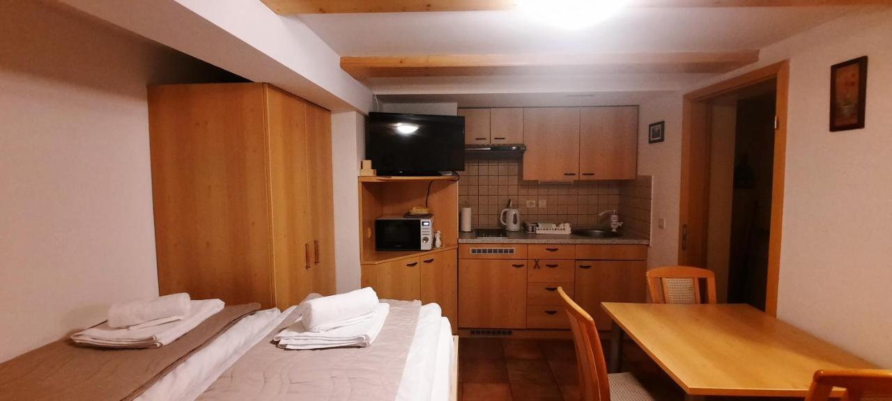 Apartments Zvoh, Krvavec, Ski-In, Ski-Out Cerklje na Gorenjskem Exteriör bild
