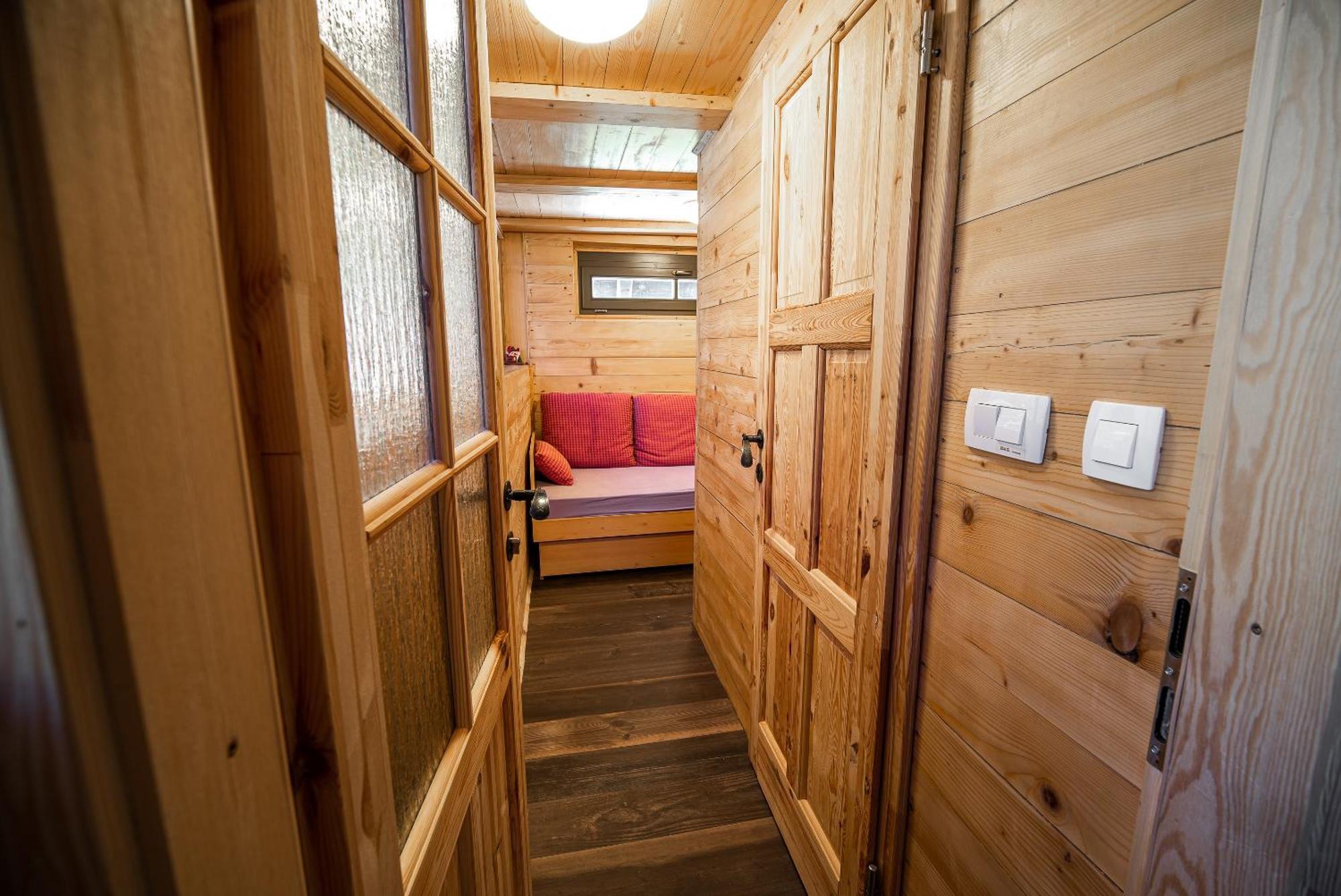 Apartments Zvoh, Krvavec, Ski-In, Ski-Out Cerklje na Gorenjskem Rum bild