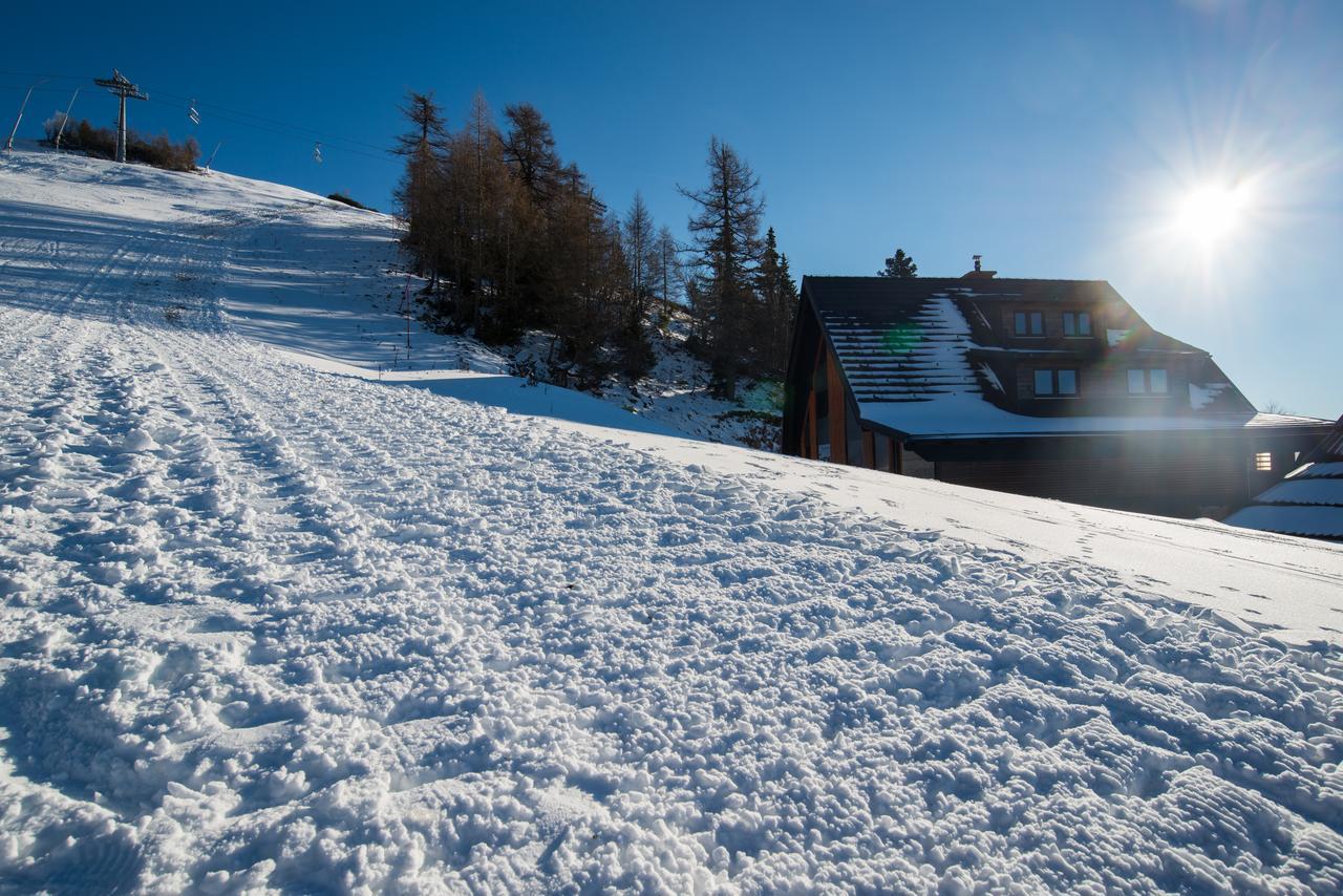 Apartments Zvoh, Krvavec, Ski-In, Ski-Out Cerklje na Gorenjskem Exteriör bild
